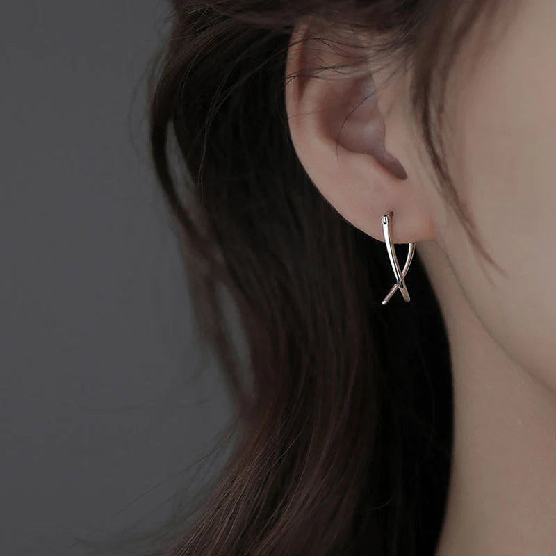 Wire crossover earrings